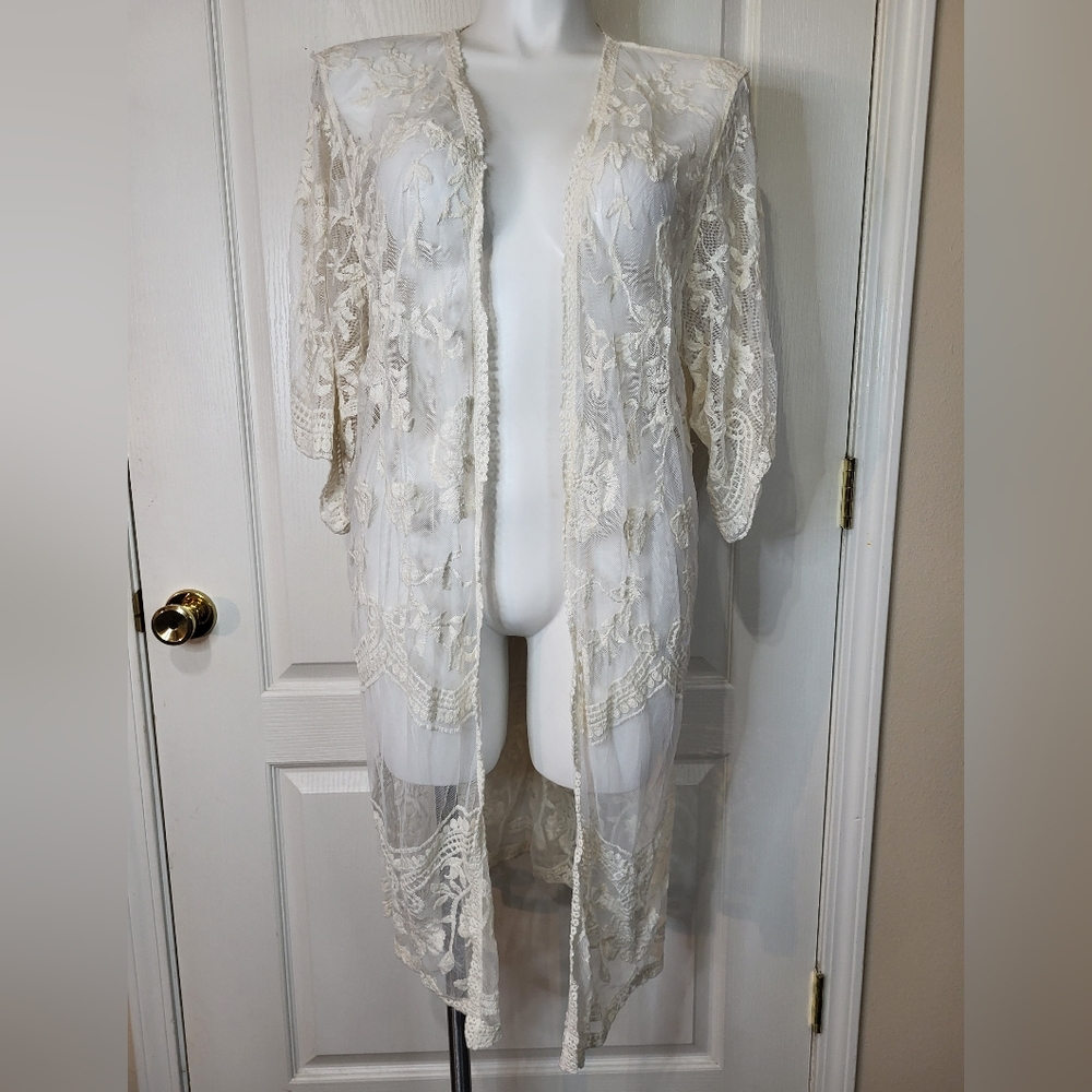 My Boutique Beige  Lace Elbow Sleeve Kimono